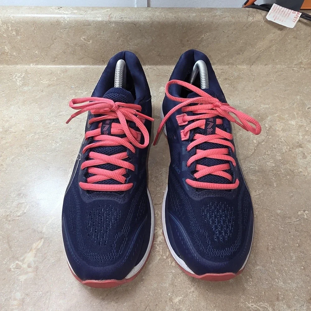Asics brand style